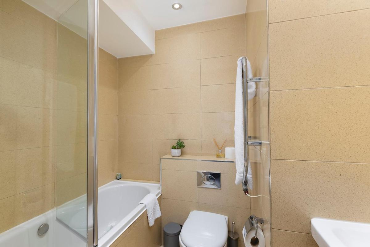 Beautiful 3bed Near Notting Hill Apartment